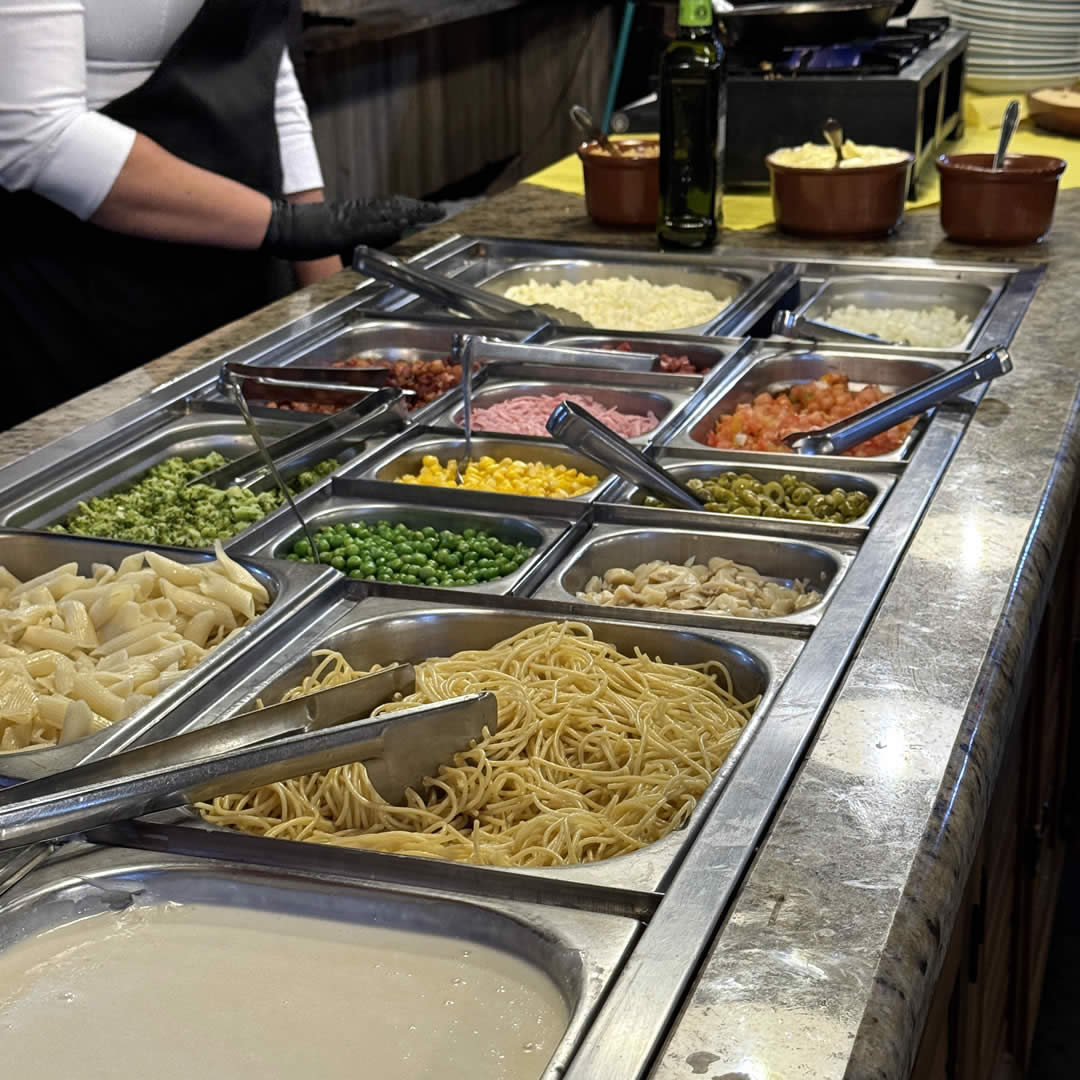 Almoço no Hotel Fazenda Park Hotel Modelo